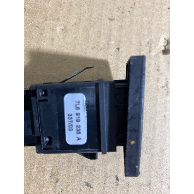 Кнопка AirBag (електрика / кнопки) Volkswagen Touareg 7L 2004 3.2 7l6919235a