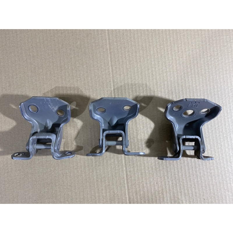 Петля двери (кузов и элементы) Subaru Forester SJ 2016 2.5