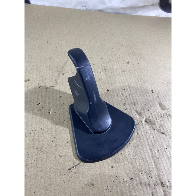 Накладка сидения (салон) Volkswagen Jetta MK6 2011 2.0 8p0886197