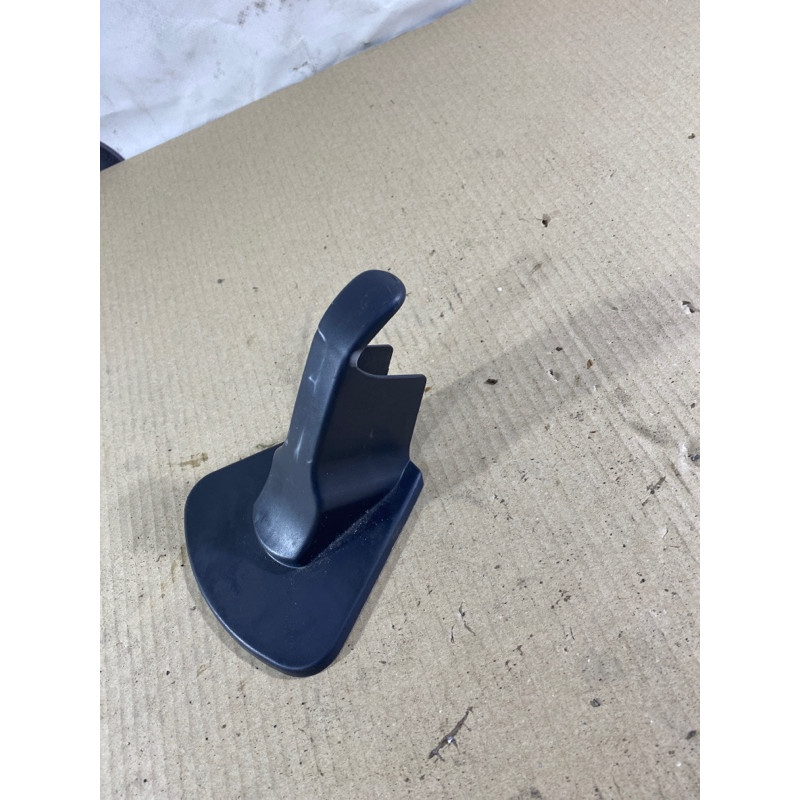 Накладка сидения (салон) Volkswagen Jetta MK6 2011 2.0 8p0886197