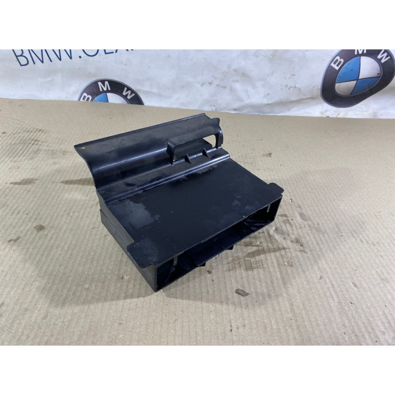 Кронштейн блока управления климатом (салон) CHEVROLET Cruze J300 2012 1.8 13265750