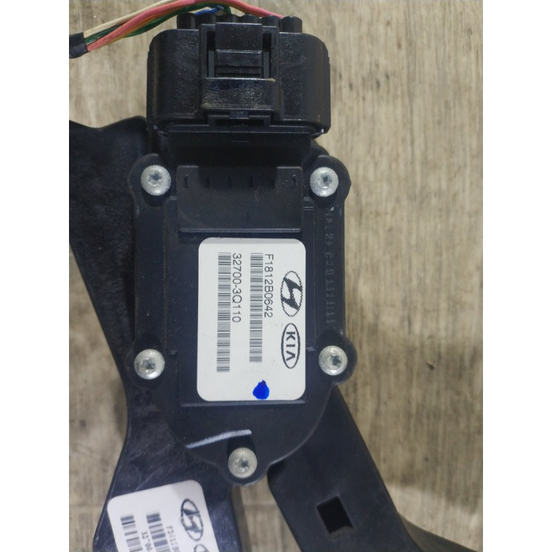 Педаль газа (электрика двигателя) Hyundai Sonata YF 2013 2.4 327003q110