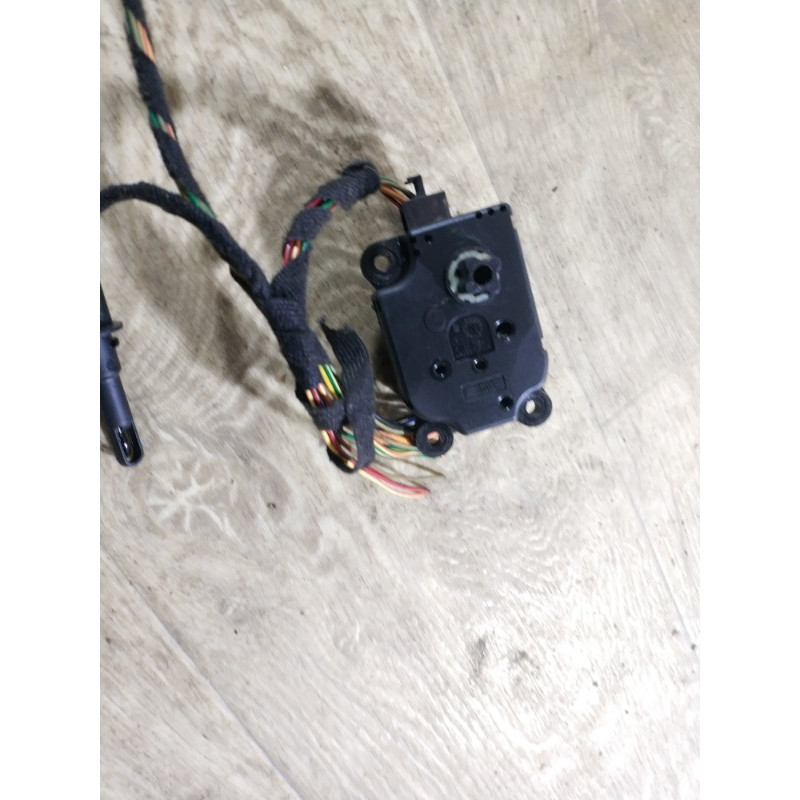 Привод заслонки отопителя (отопление и кондиционирование) CHEVROLET Volt 1 2012 1.4 52433779