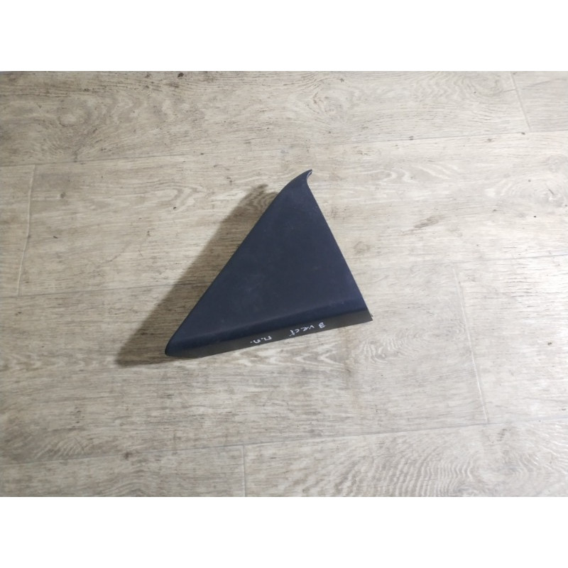 Молдинг двери (уголок) внутренний (кузов и элементы) Opel Vectra C 2.2 Z22YH 340178755