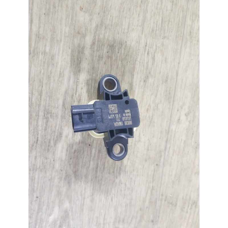 Датчик удара (электрика / датчики) Nissan Juke F15 2011 1.6 K88361MA0J