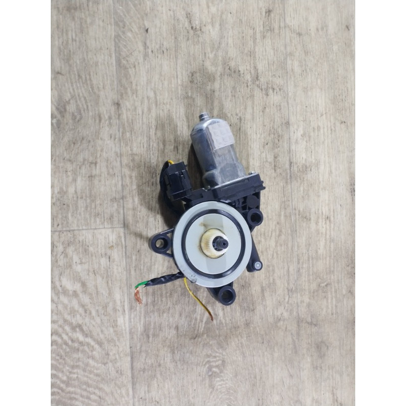 Мотор стеклоподъемника (электрика) Hyundai Sonata LF 2015 2.4 82450c1000