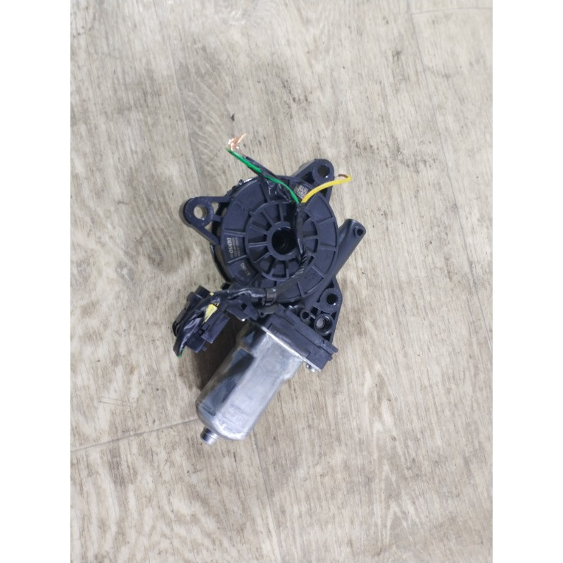 Мотор стеклоподъемника (электрика) Hyundai Sonata LF 2015 2.4 82450c1000