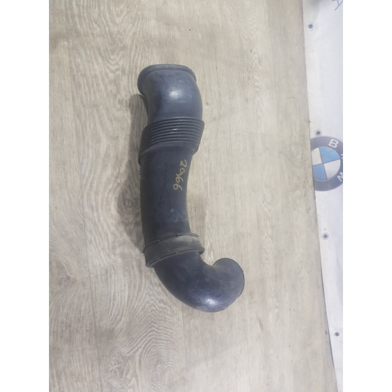 Шланг (система охолодження) Volkswagen Touareg 7L 2004 3.2 7l6129752A