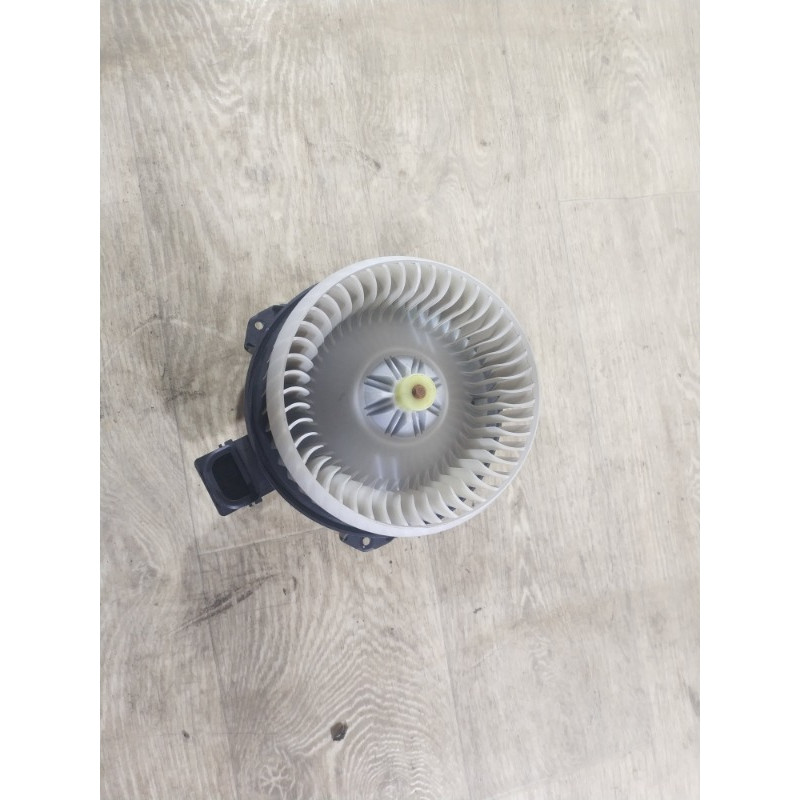 Мотор печки (отопление и кондиционирование) FORD Fusion MK5 2013 2.0 ay2727006220