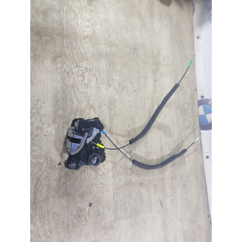 Замок двери (кузов и элементы) Subaru Forester SJ 2016 2.5 61032SG080