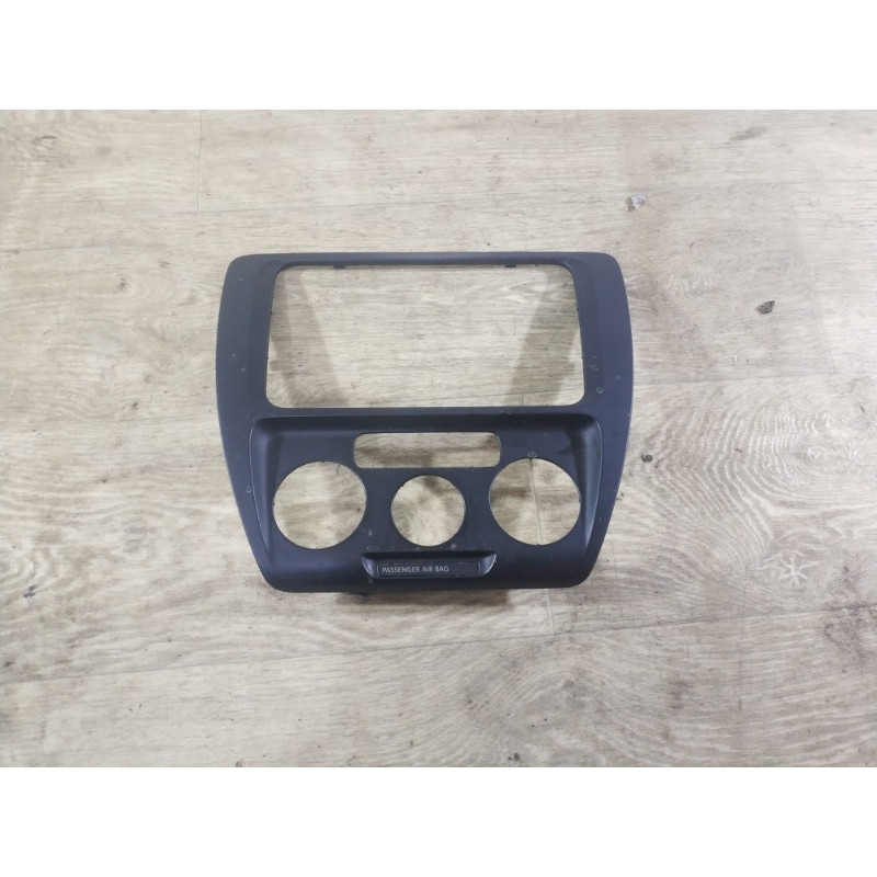 Декоративная накладка торпедо (салон) Volkswagen Jetta MK6 2011 2.0 5c6858071