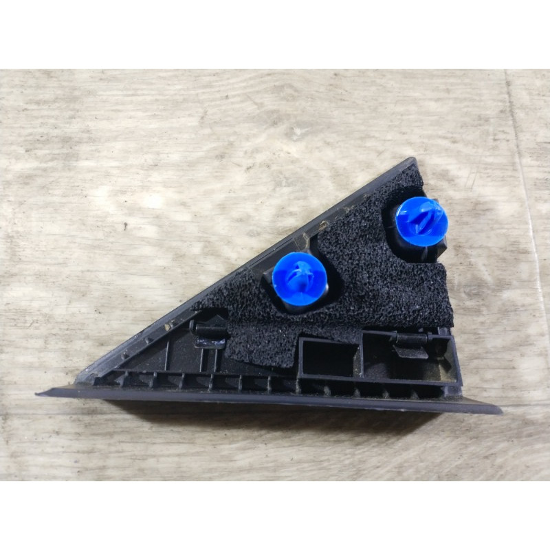 Внутрішній молдинг двері (кутник) (кузов і елементи) Hyundai Sonata LF 2015 2.4 83910C1000TRY