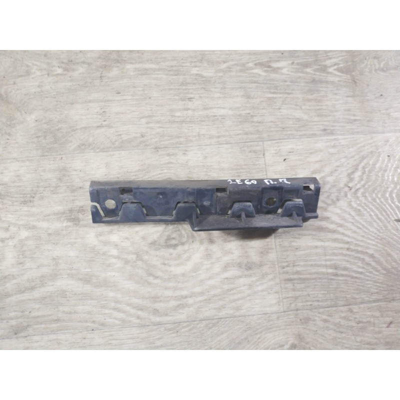 Крепление порога (кузов и элементы) BMW 5-series E60 2005 N52B25 51777066228