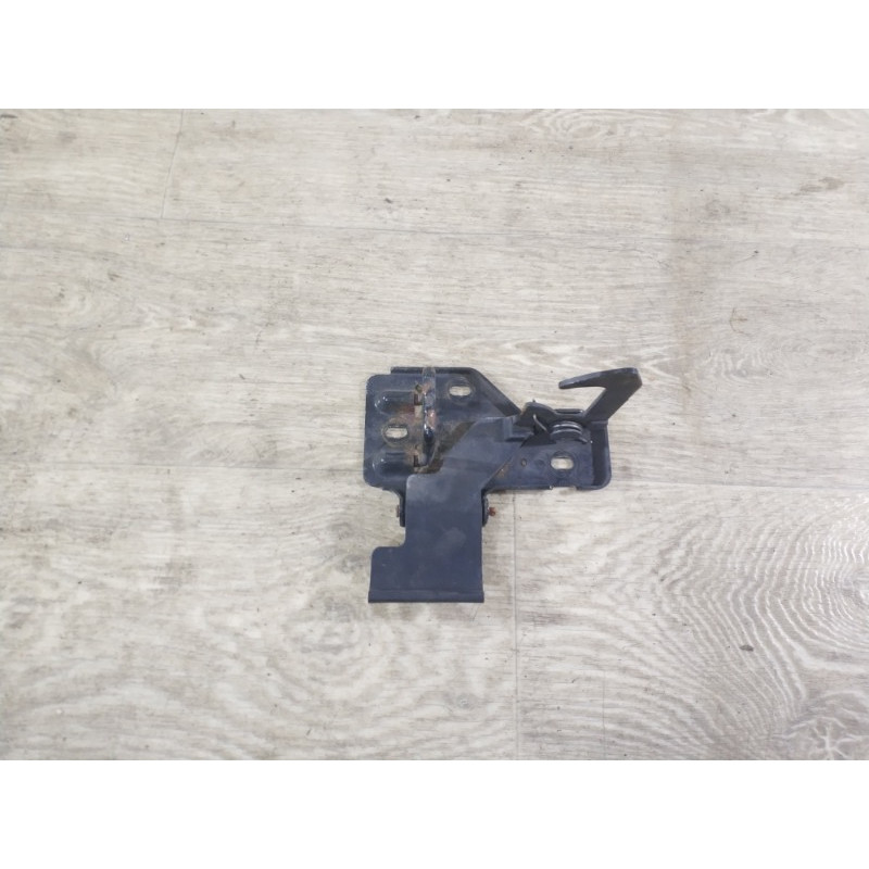 Замок капота (кузов и элементы) Volkswagen Touareg 7L 2004 3.2 6Q0823480B