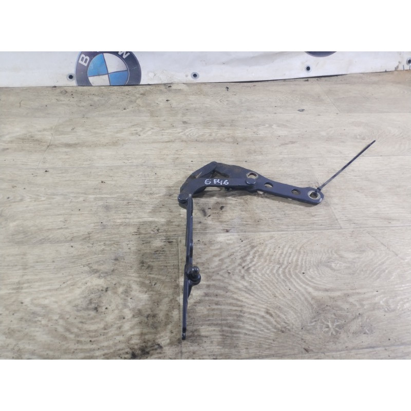Петля капота (кузов і елементи) BMW 3-series E46 2001 M54B30 41617028578