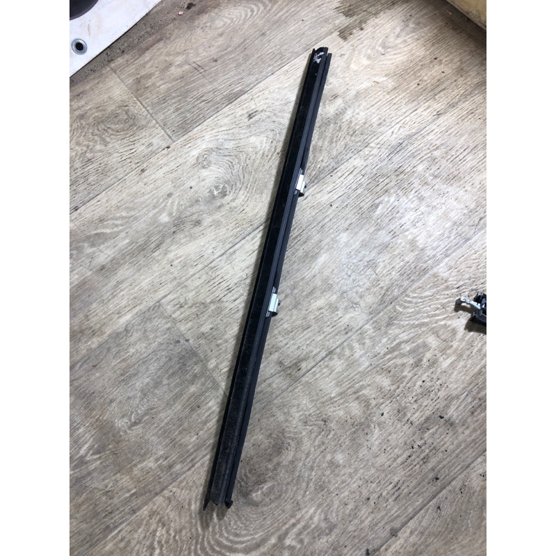 Молдинг стекла внутренний (наружные элементы кузова) BMW 3-series F30 2013 N26B20 51357258297