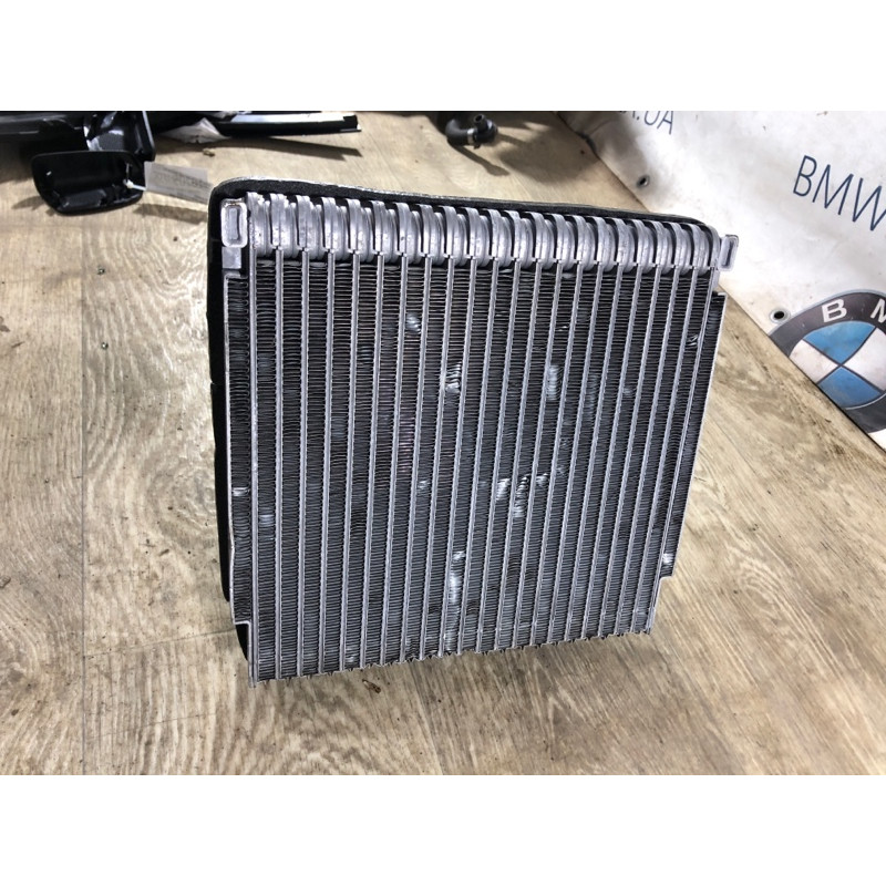 Испаритель кондиционера (отопление и кондиционирование) Volkswagen Passat B7 2013 2.5 561820103