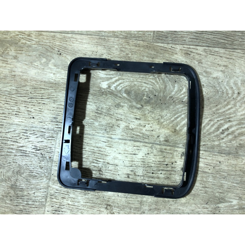 Кронштейн плафона салону (салон) BMW X5 E53 2003 M62B44 8258000
