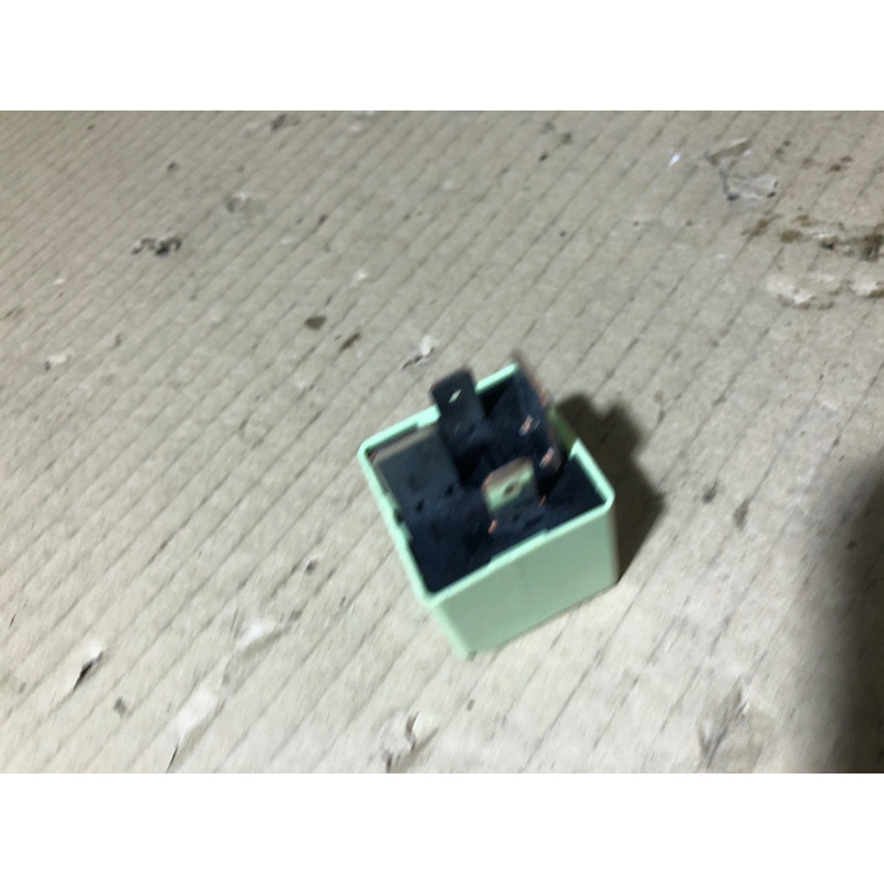 Реле (електрика) Volkswagen Passat B7 2013 2.5 4h0951253