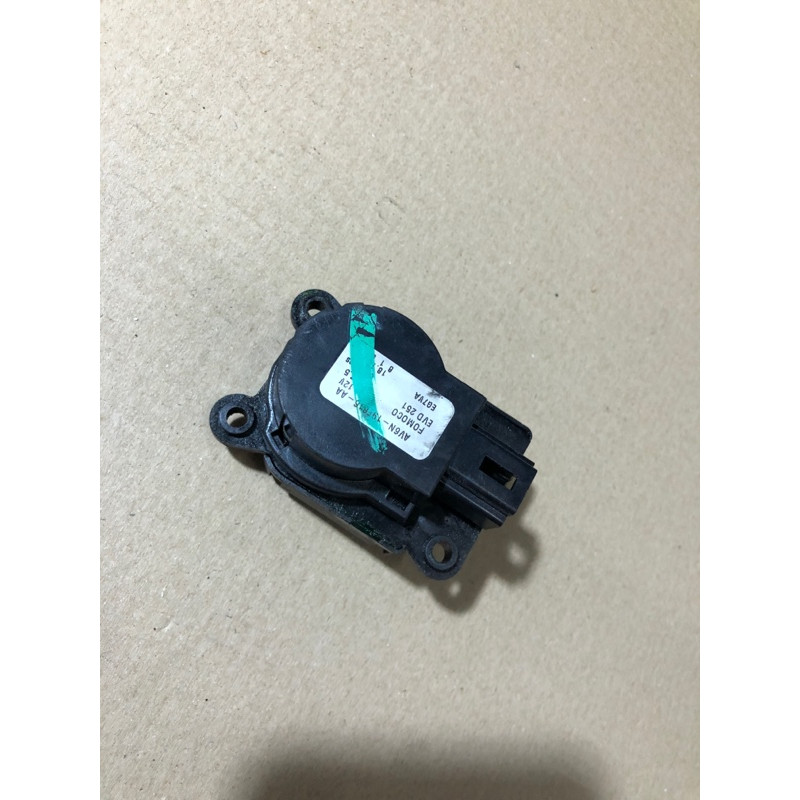 Привод заслонки отопителя (отопление и кондиционирование) FORD Focus MK3 2014 2.0 AV6Z-19E616-A