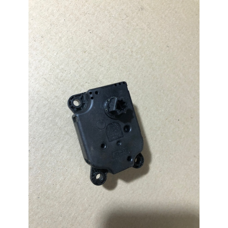 Привод заслонки отопителя (отопление и кондиционирование) FORD Focus MK3 2014 2.0 AV6Z-19E616-A