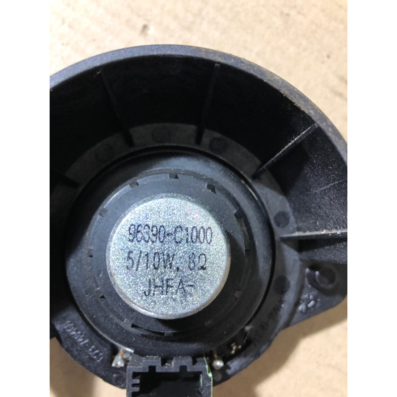 Динамик (электрика) Hyundai Sonata LF 2015 2.4 96390c1000