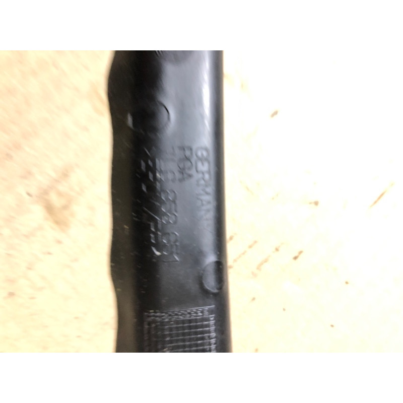 Коврик центральной консоли (салон) Volkswagen Touareg 7L 2004 3.2 7l6858651
