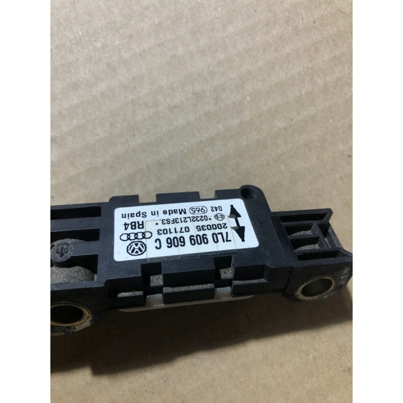Датчик удара (электрика / датчики) Volkswagen Touareg 7L 2004 3.2 7l0909606c