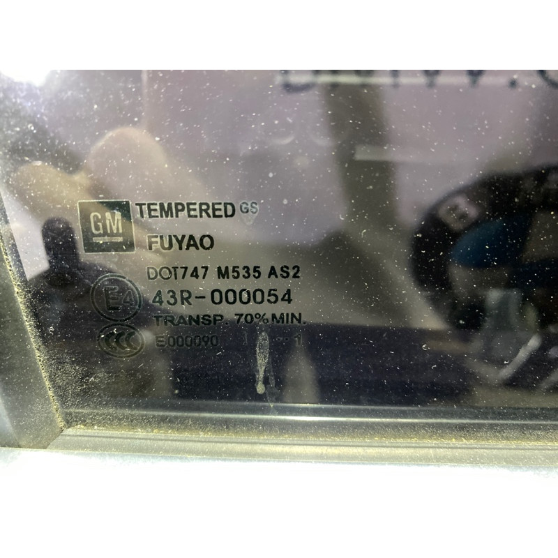 Стекло (кузов и элементы) CHEVROLET Cruze J300 2012 1.8 95147526