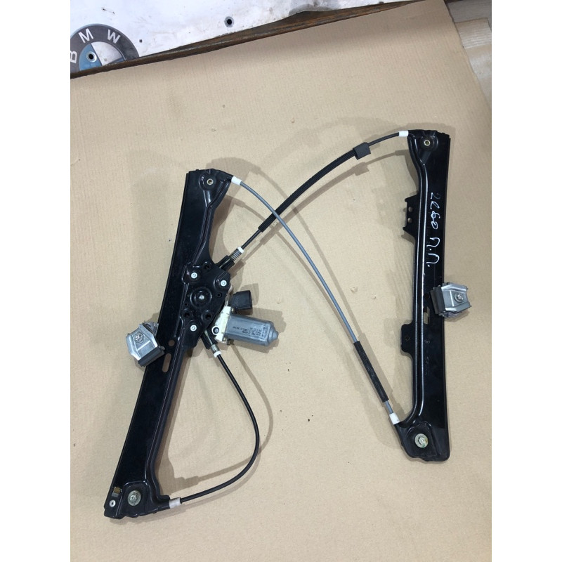 Механизм стеклоподъемника с мотором (кузов и элементы) BMW 5-series E60 2005 N52B25 7034352