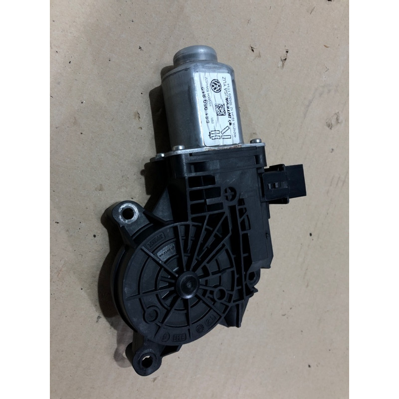 Мотор склопідйомника (електрика) Volkswagen Passat B7 2013 2.5 561959812CZ02