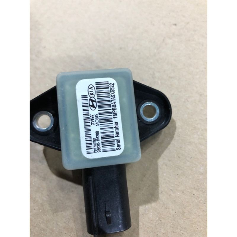 Датчик удара (электрика / датчики) Hyundai Sonata YF 2013 2.4 959201m200