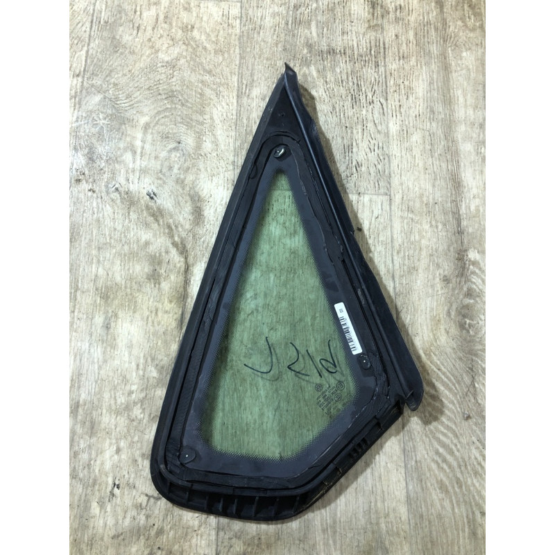 Стекло (кузов и элементы) Volkswagen Passat B7 2013 2.5 561-845-297-F-NVB