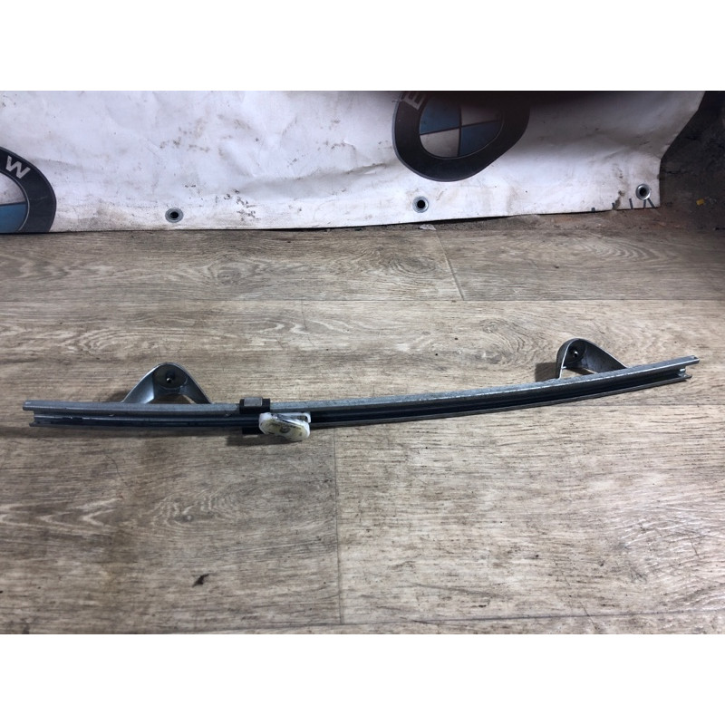Направляющая стекла двери (кузов и элементы) Opel Vectra C 2.2 Z22YH 9178989