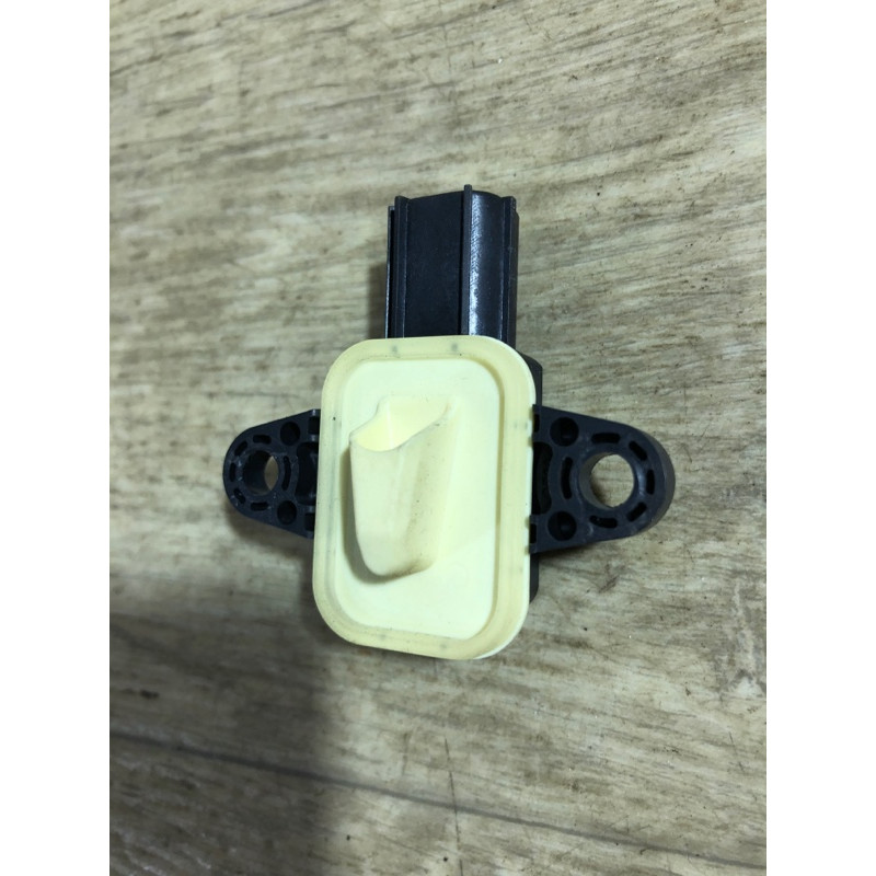 Датчик удара (электрика / датчики) FORD Focus MK3 2014 2.0 HM5Z14B345A