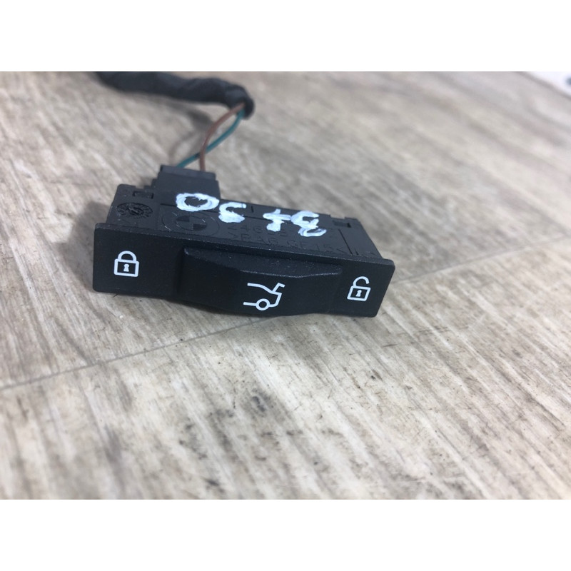 Кнопка відкривання кришки багажника (електрика / кнопки) BMW 3-series F30 2013 N26B20 61319253779