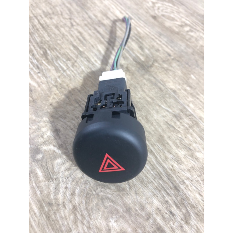 Кнопка аварийной сигнализации (электрика / кнопки) Nissan Juke F15 2011 1.6 252901KA0A