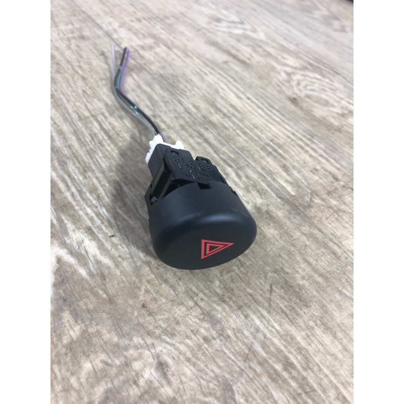 Кнопка аварийной сигнализации (электрика / кнопки) Nissan Juke F15 2011 1.6 252901KA0A