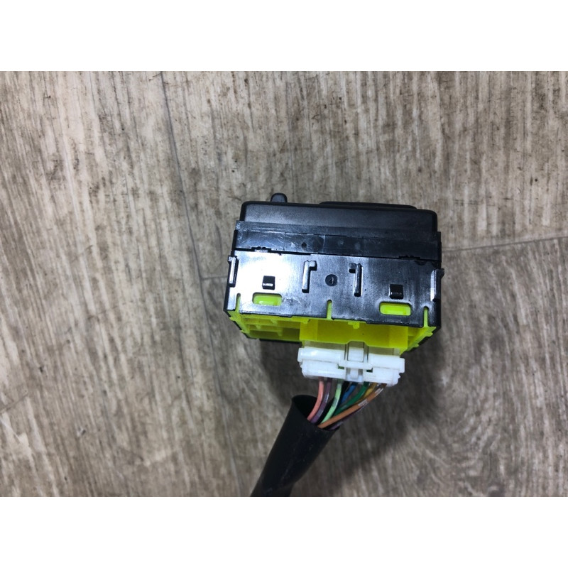 Кнопка регулировки зеркала (электрика / кнопки) Nissan Juke F15 2011 1.6 25570CT00B