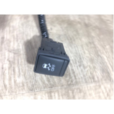 Кнопка антипробуксовочной системы