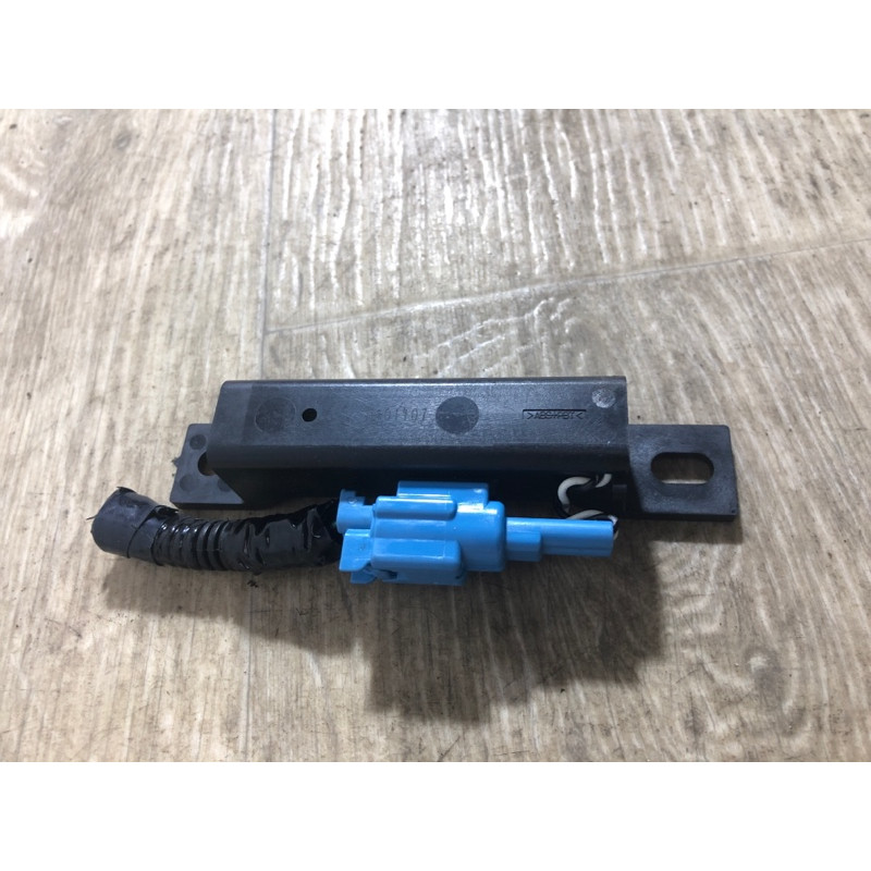 Антенна (электрика) Nissan Juke F15 2011 1.6 285E4C990A