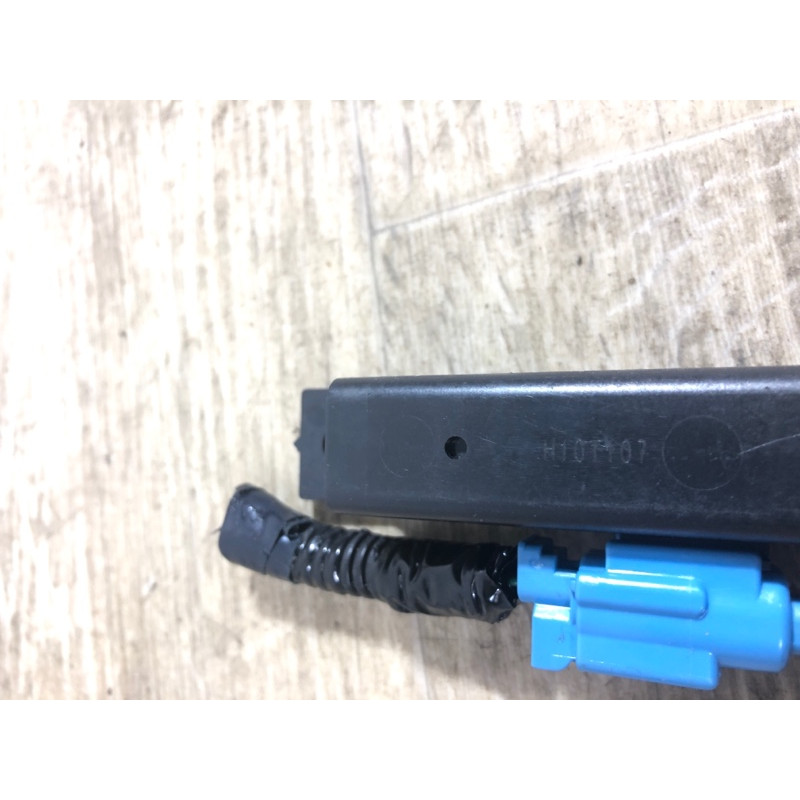 Антенна (электрика) Nissan Juke F15 2011 1.6 285E4C990A