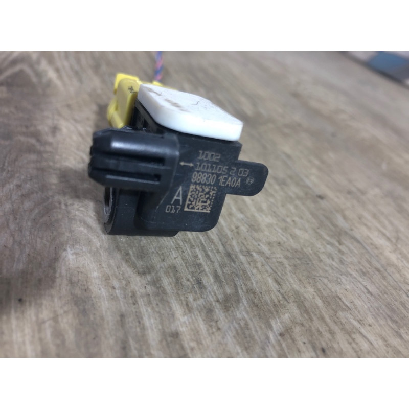 Датчик удара (электрика / датчики) Nissan Juke F15 2011 1.6 K88301EA0A