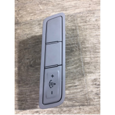 Кнопка освещения панели приборов