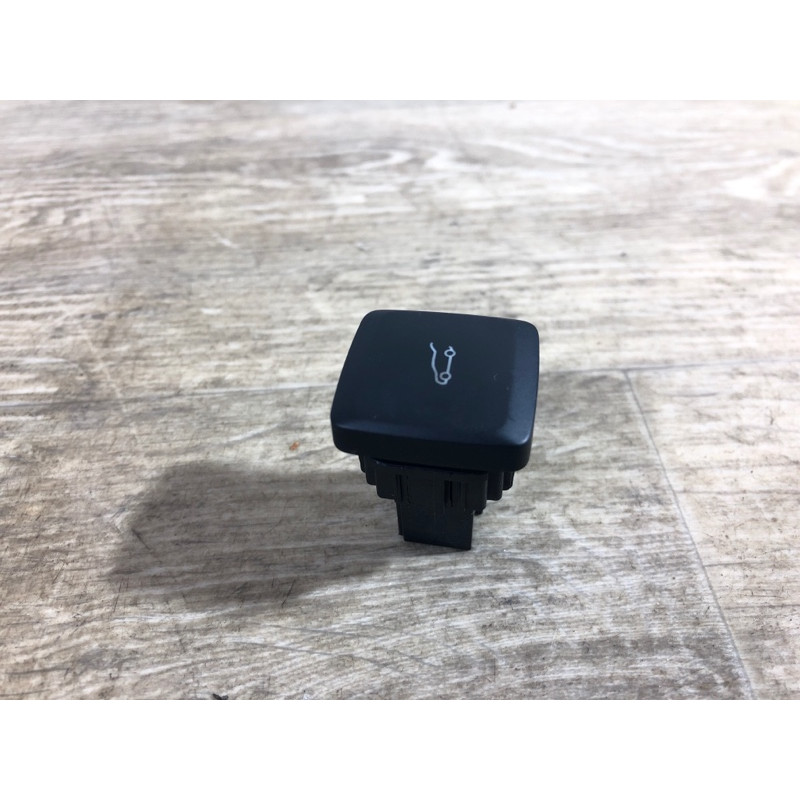 Кнопка открывания крышки багажника (электрика / кнопки) FORD Fusion MK5 2013 2.0 dg9t19b514aaw