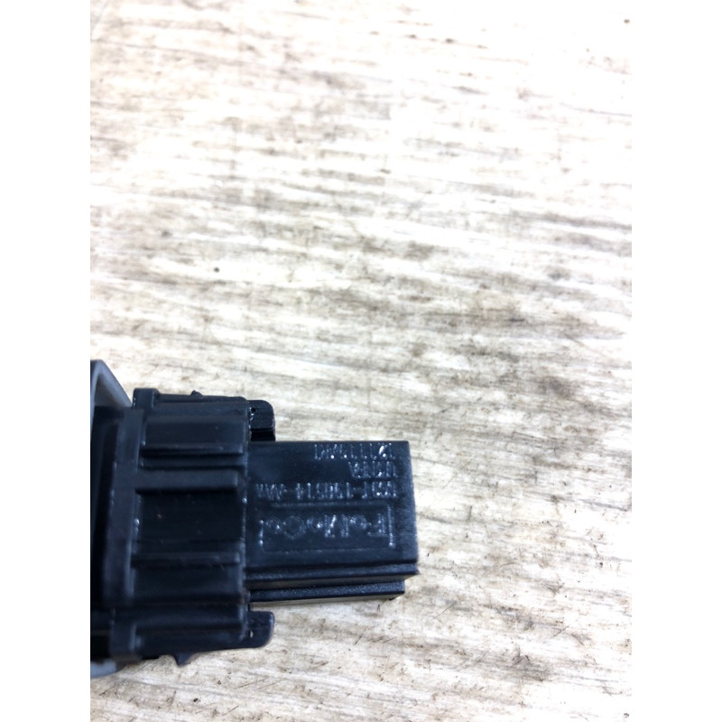 Кнопка открывания крышки багажника (электрика / кнопки) FORD Fusion MK5 2013 2.0 dg9t19b514aaw