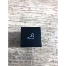 Кнопка открывания крышки багажника