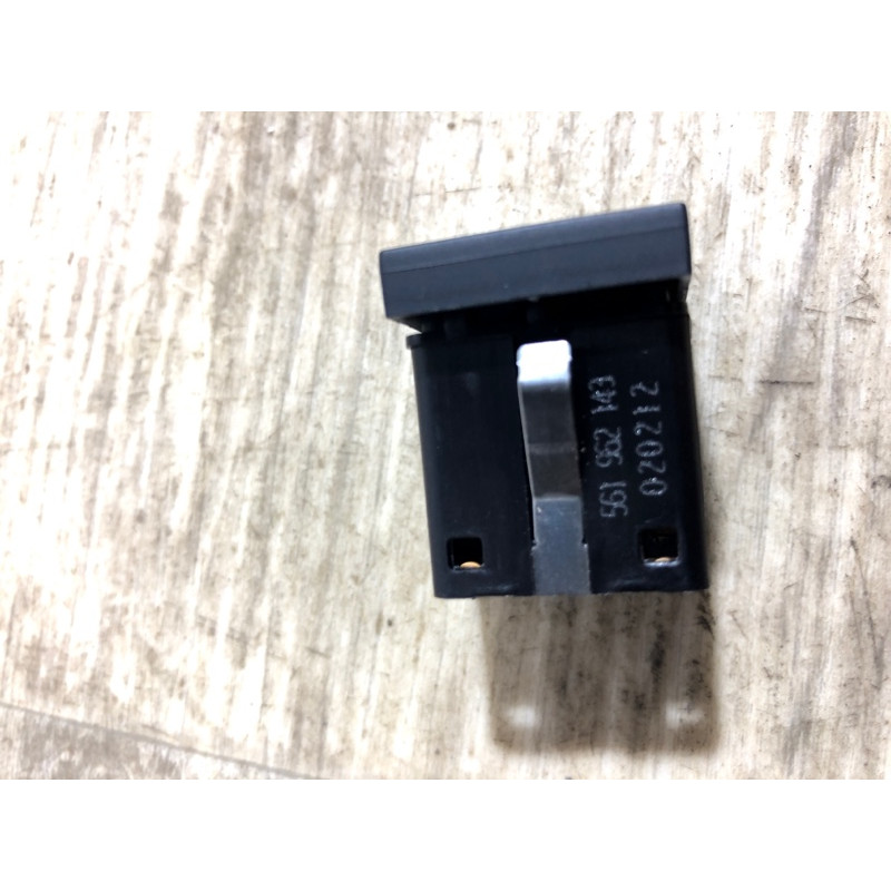 Кнопка открывания крышки багажника (электрика / кнопки) Volkswagen Passat B7 2013 2.5 561962143