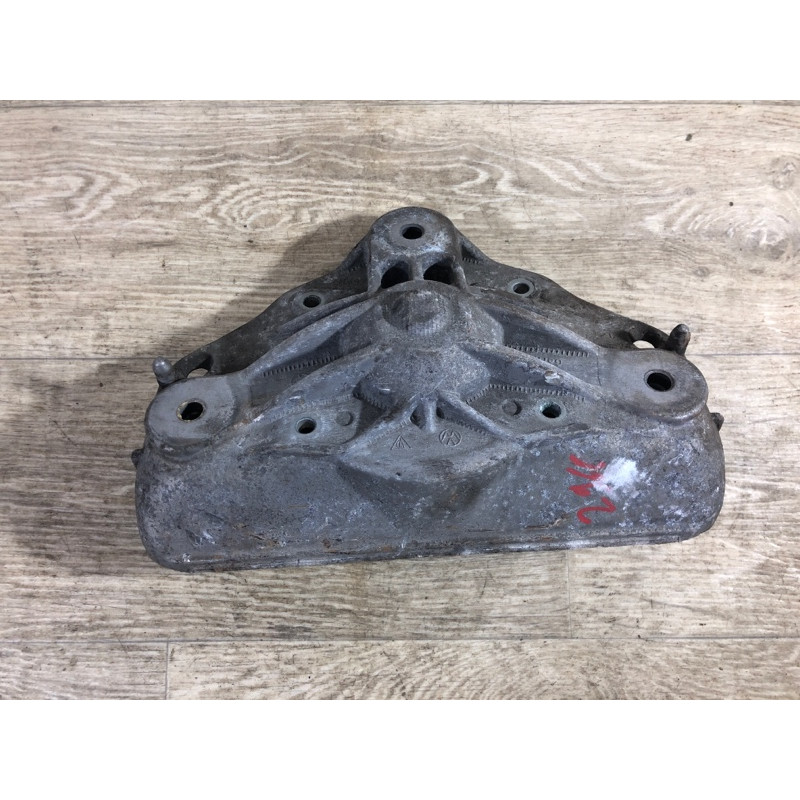 Кронштейн опоры амортизатора (подвеска) Volkswagen Touareg 7L 2004 3.2 7L0412391D