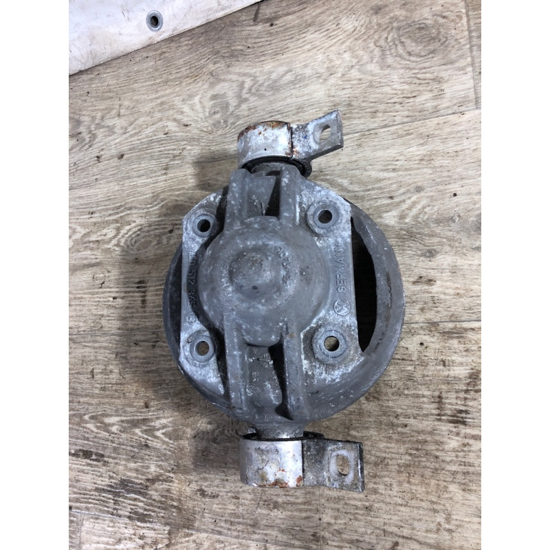 Кронштейн опоры амортизатора (подвеска) Volkswagen Touareg 7L 2004 3.2 7L0512301C